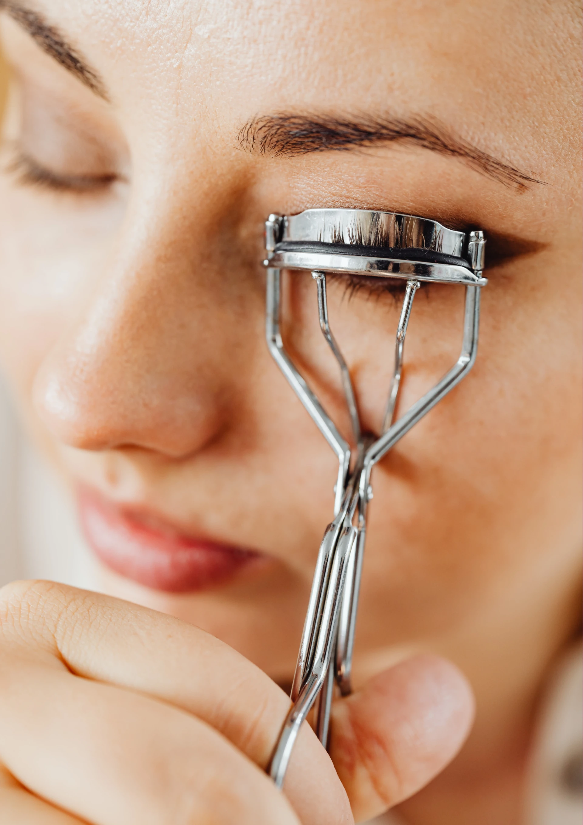 Must-Have Beauty Tools and Hair Accessories for Daily Use