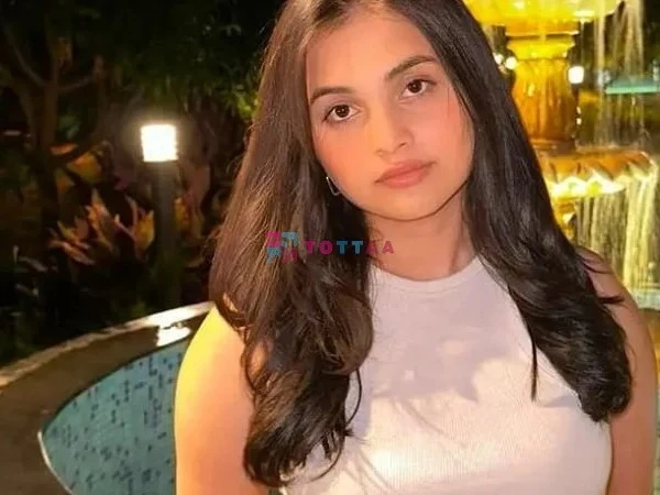 Discover Grace & Warmth with Call Girls Kolkata