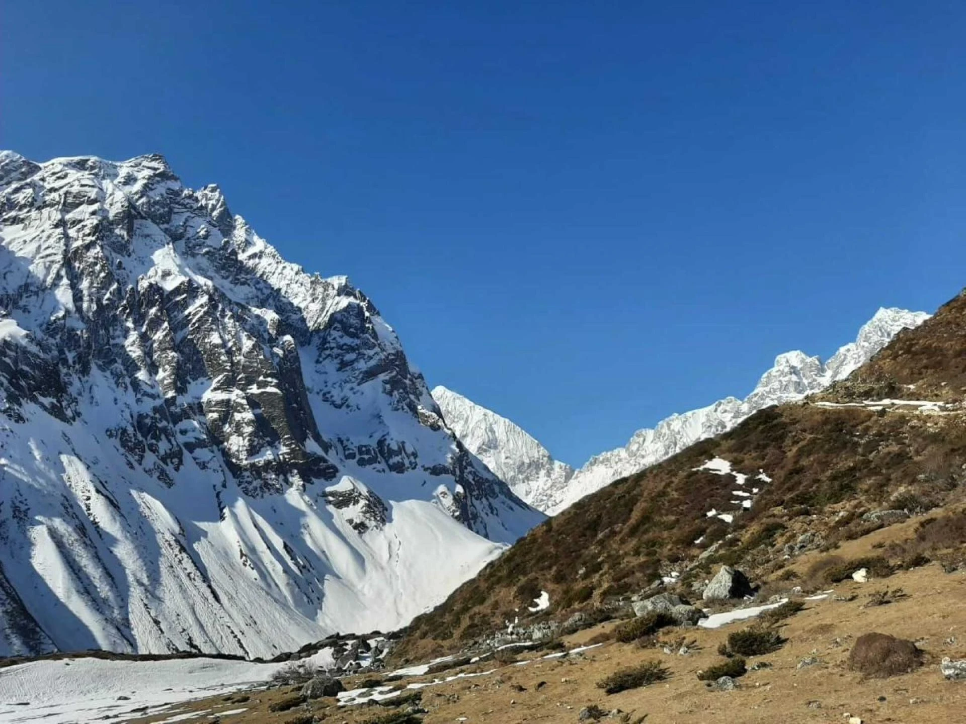 Top 10 Rules to Follow While Trekking With a Guide in Nepal