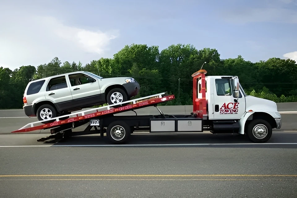 How Flatbed Tow Truck Services Protect Luxury Cars