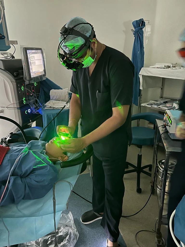Best Retina Specialist in Delhi: Expert Care for Your Eye Health