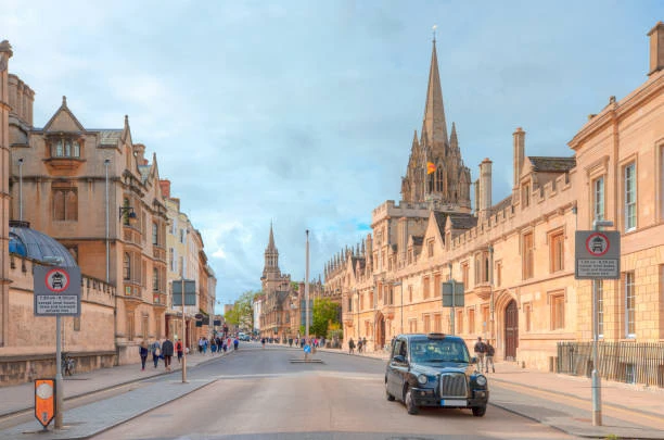 Oxford Taxi Tips: How to Make Your Ride More Comfortable and Efficient