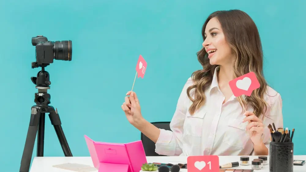 Experiential Advertising Is Back: Creative Ways Brands Are Standing Out in 2025