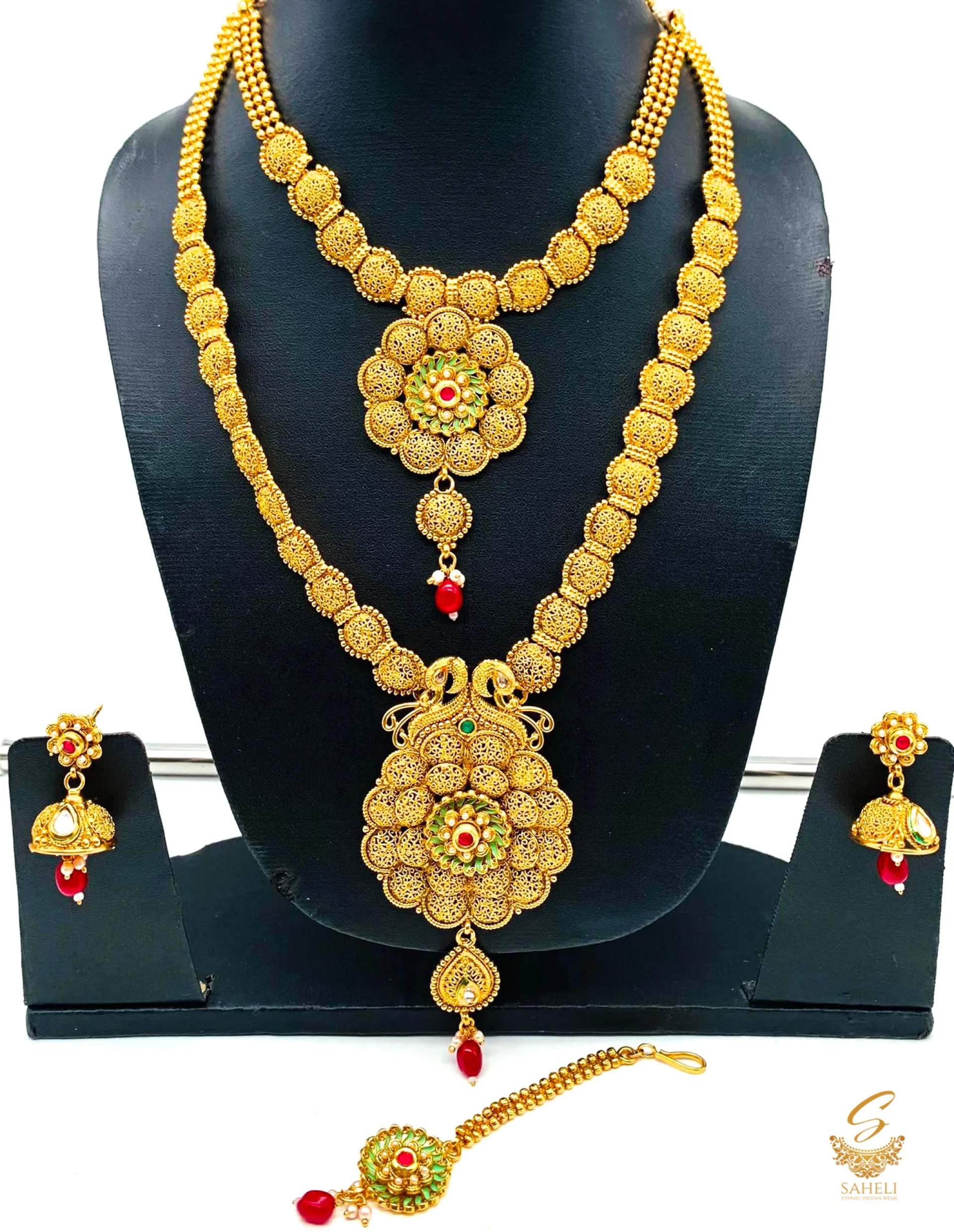 women gold jewellery