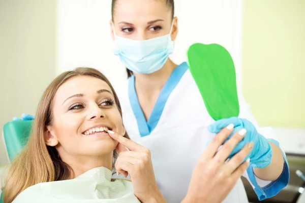 Who Is a Periodontist? Key Treatments Offered by Periodontists !