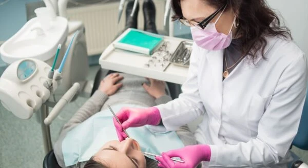 Who Is a Periodontist? Key Treatments Offered by Periodontists !
