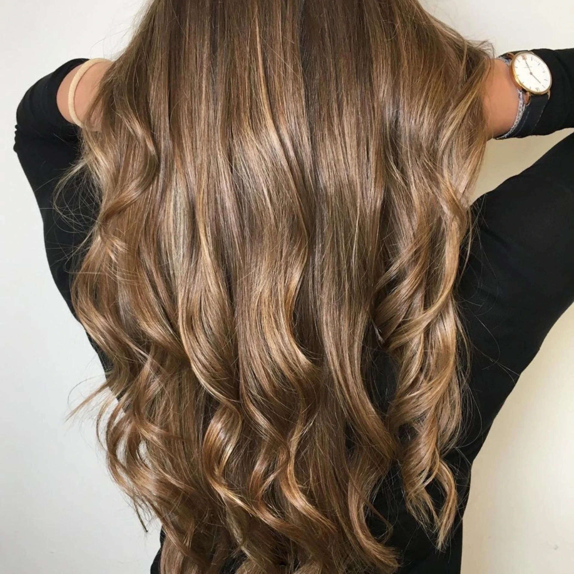 Premium Women's and Men's Haircuts with Expert Balayage Hairdresser Vienna Services