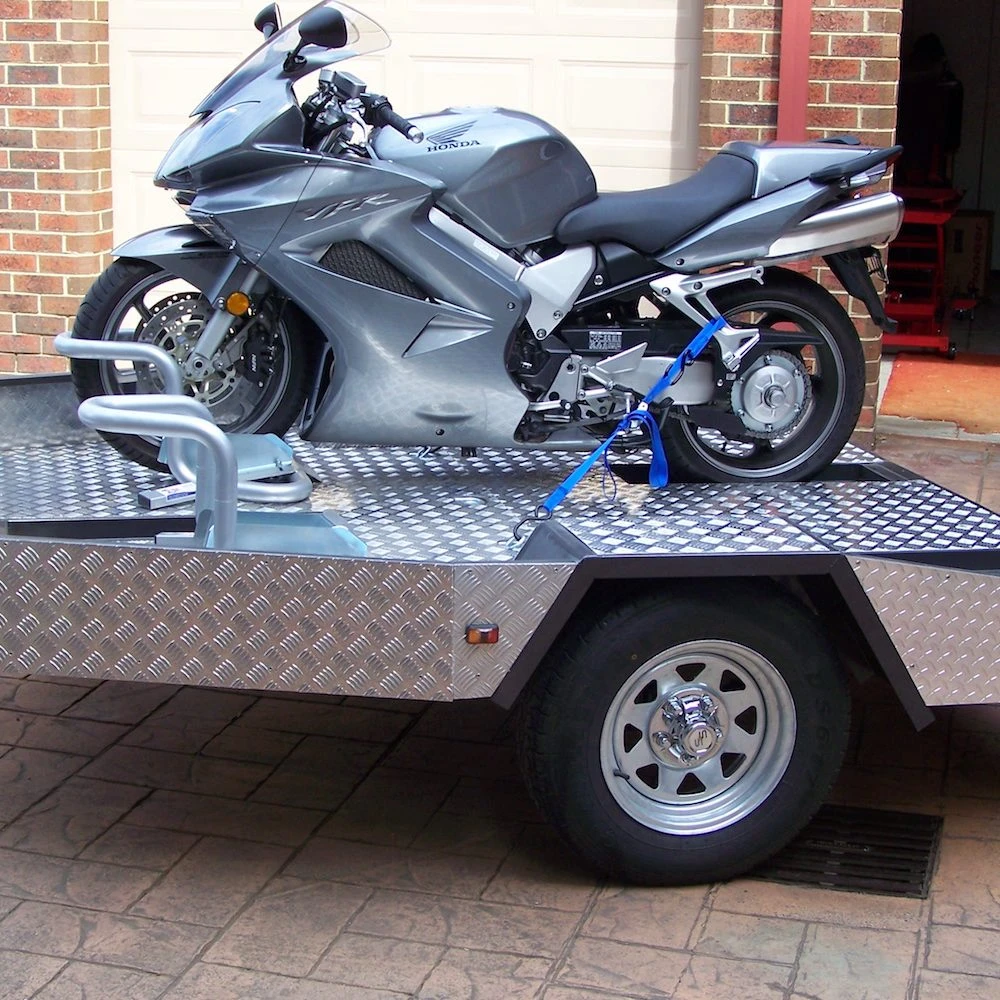 What Tools Are Needed for a Flat Tire Change?