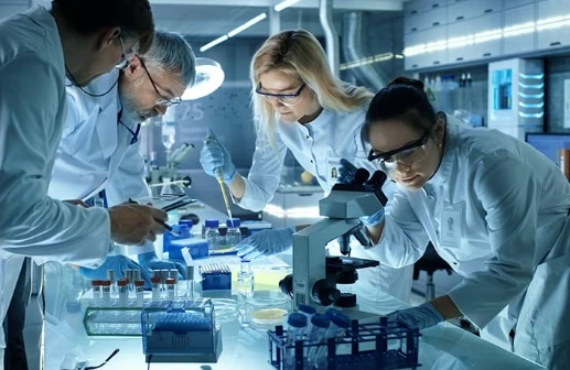 10 Essential Skills for the Pharmaceutical Industry