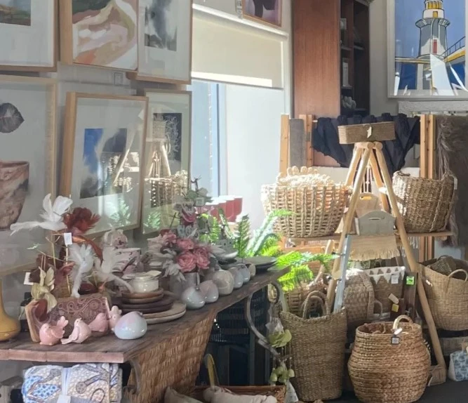 Corporate Picture Framing for a Professional Look