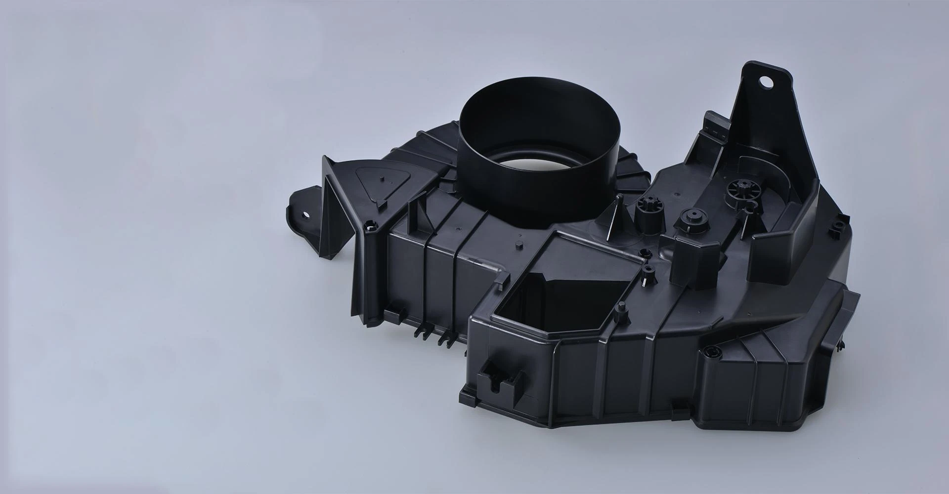 Why Custom Plastic Injection Molding Is Still One of the Smartest Ways to Manufacture Parts