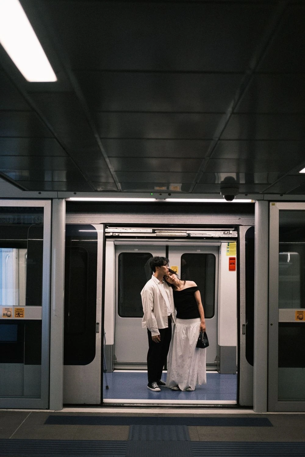 Timeless Visual Stories Through Romantic and Professional Photography in Milan