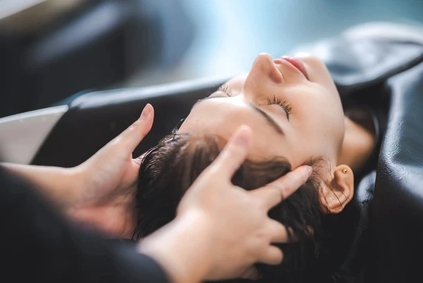 Discover Luxury Style at the Best Beauty Salon in Dubai
