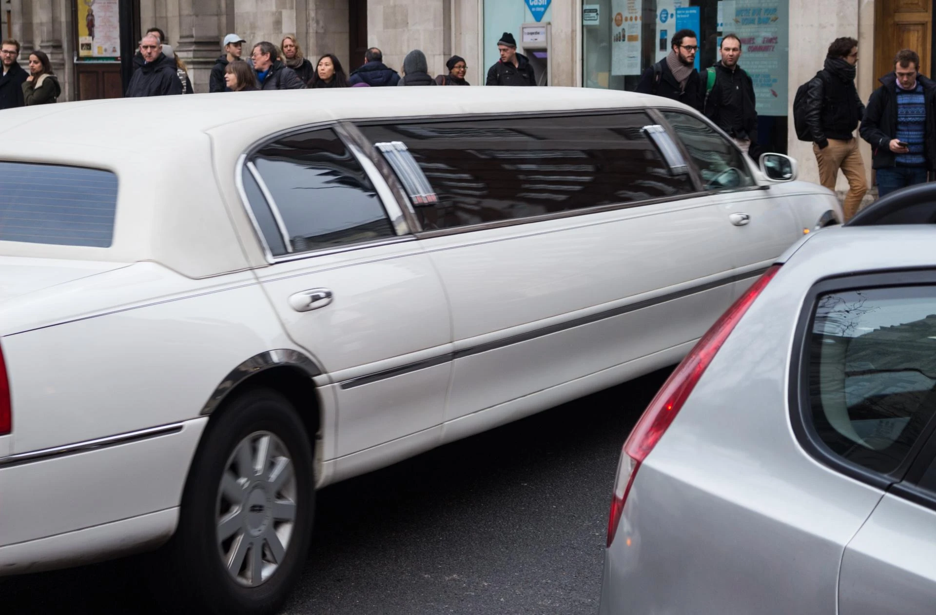 Elevate Your Corporate Event Travel with Premium Corporate Event Limo Toronto by Toronto Airports Limo