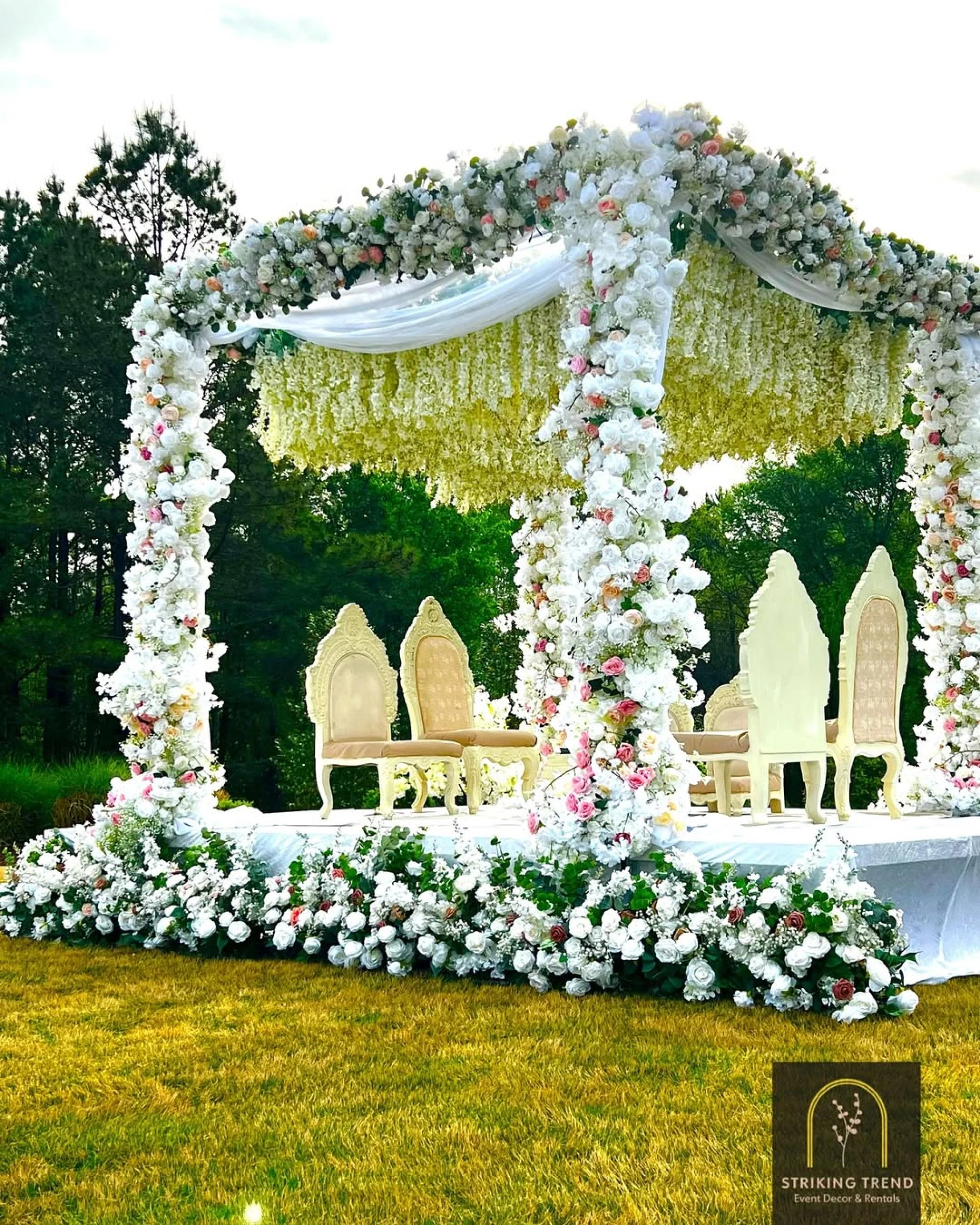 Elegant Event Decor Ideas Featuring Fresh Real Flowers