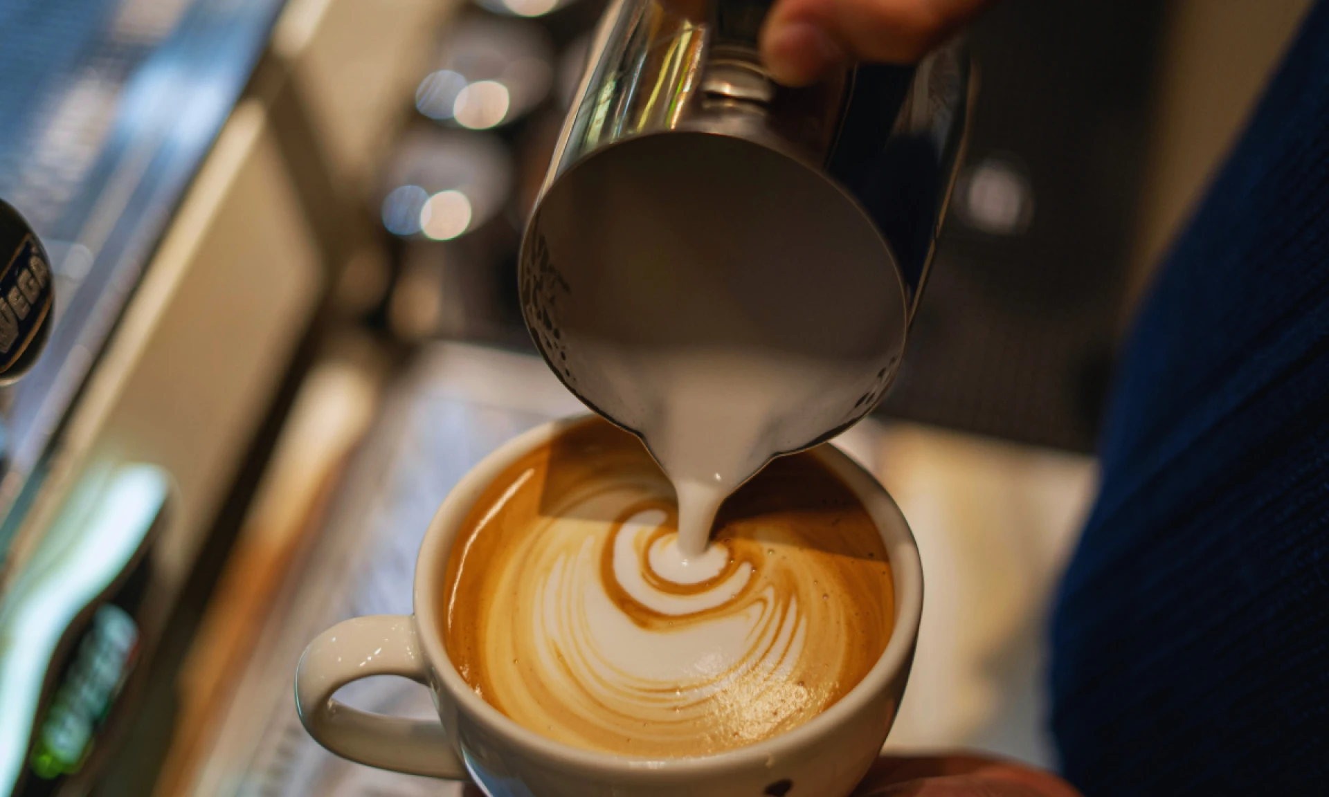 Choosing the Perfect Coffee Cup Set for Every Home