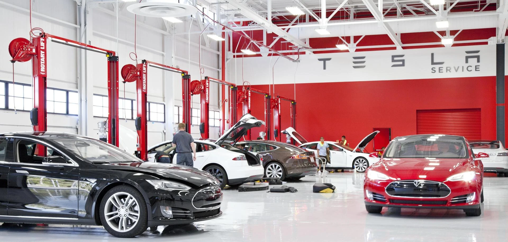 The Benefits of Visiting a Specialized Tesla Service Center in Feasterville-Trevose, PA