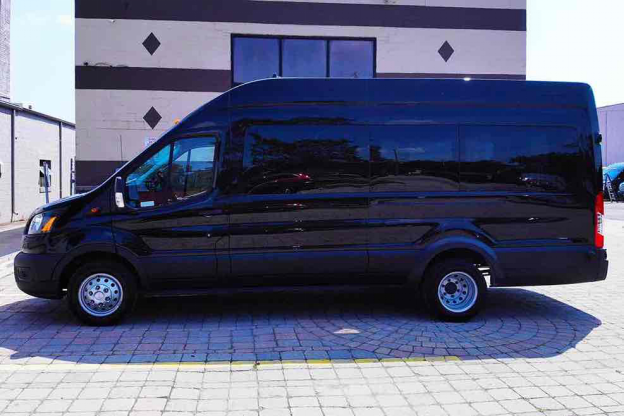 The Hidden Benefits of Renting a Van Instead of Multiple Cars for Family Vacation Van Rentals in Michigan