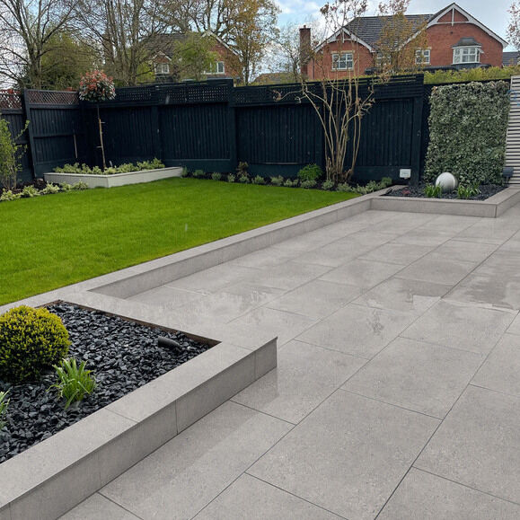 How to Choose the Best Non-Slip Porcelain Paving for Your Home