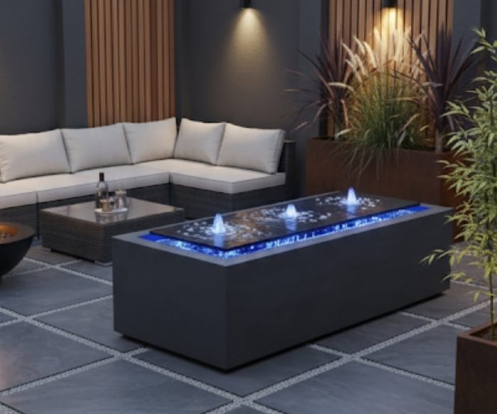 Tiered Garden Fountain Ideas for Elegant Driveway Entrances