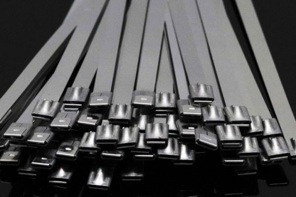 Metal Cable Ties in Australia – Premium Stainless Steel Solutions by Zip Tie Man