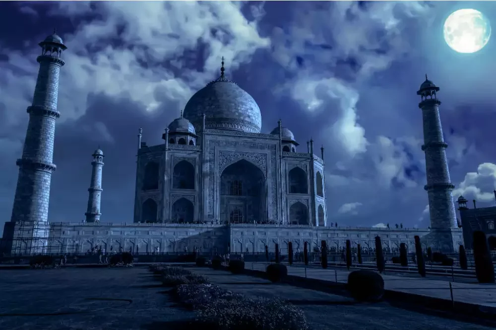 Taj Mahal 1 Night 2 Days Tour: A Perfect Short Escape to Eternal Beauty