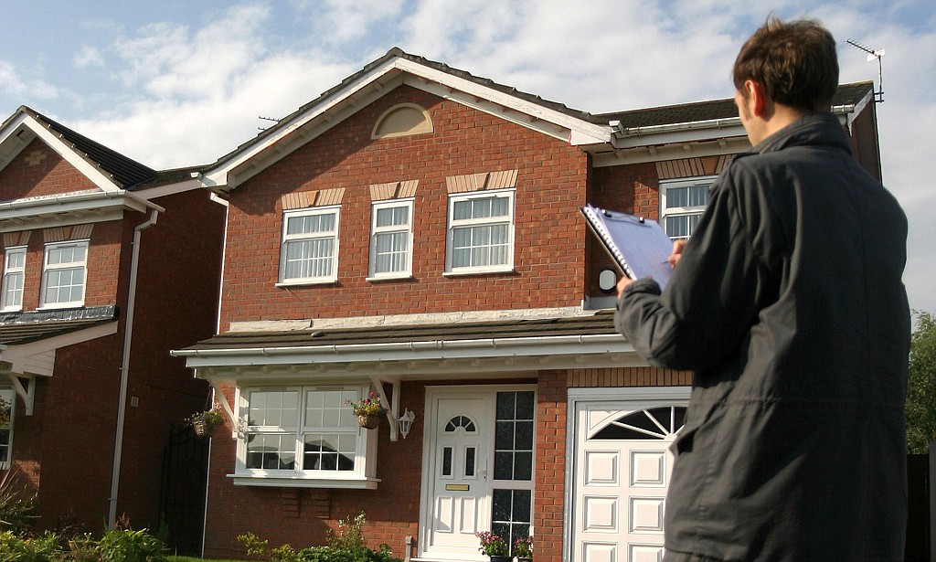 Pick the Right Agent for Your Fancy Home Deal