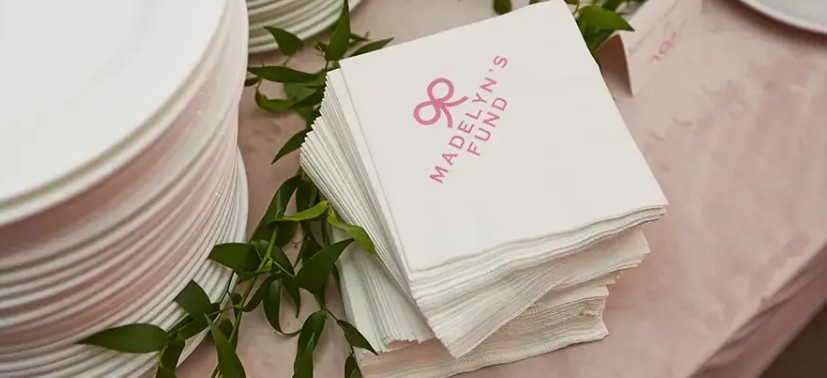 How to Choose the Right Custom Signs for Your Business Location