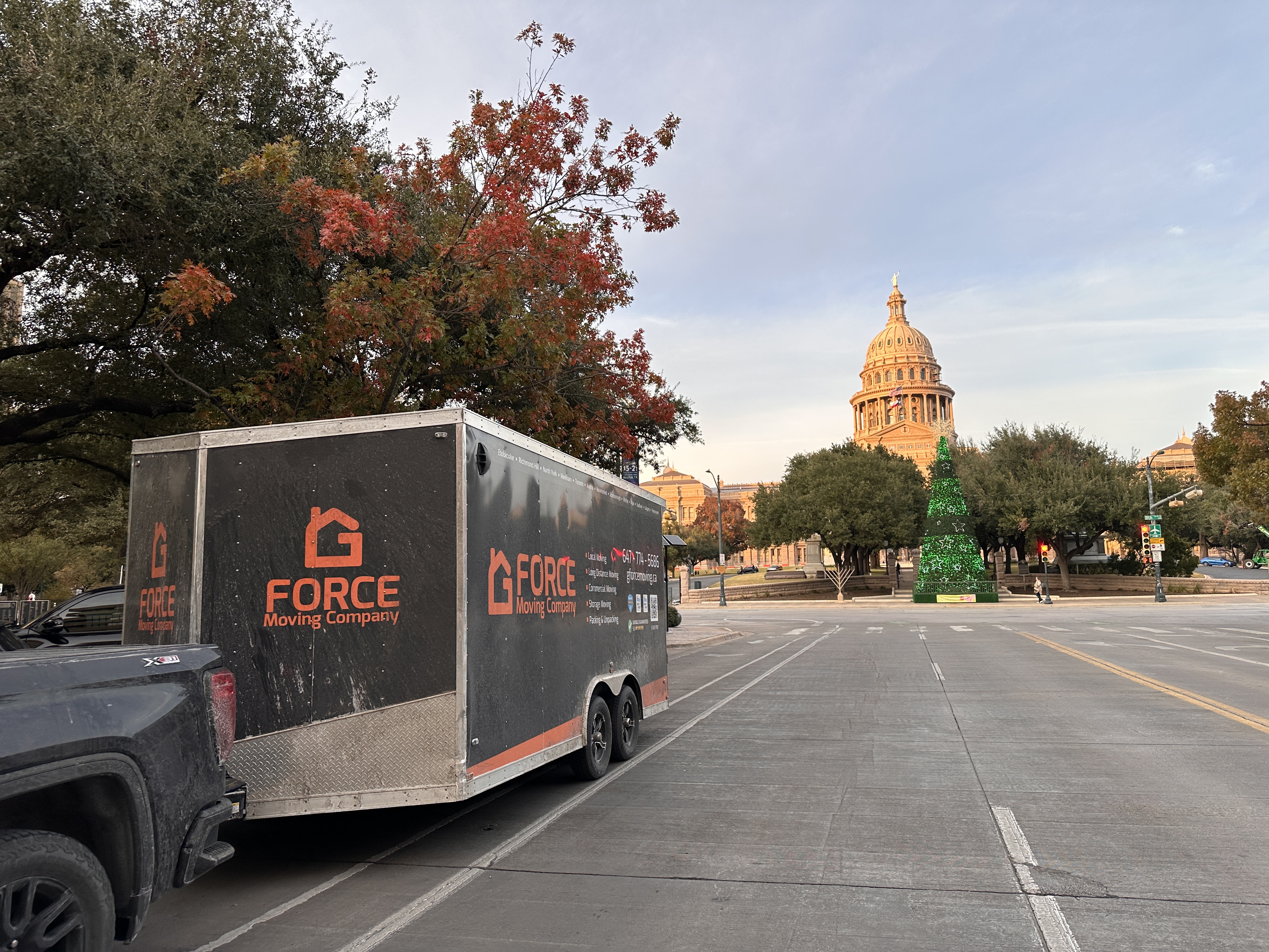 Cross-border moving truck with trailer in Austin Texas