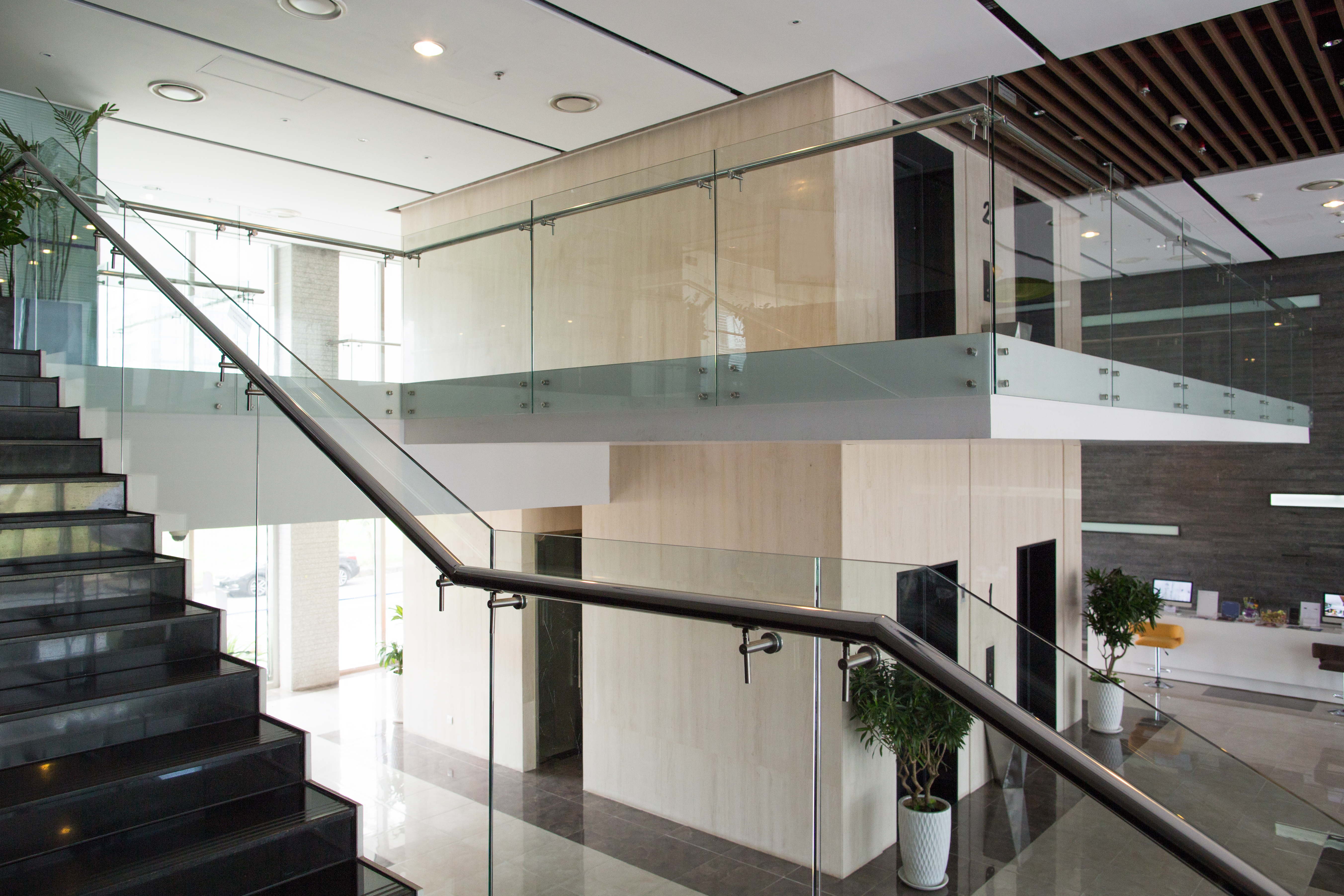 frameless glass balustrade