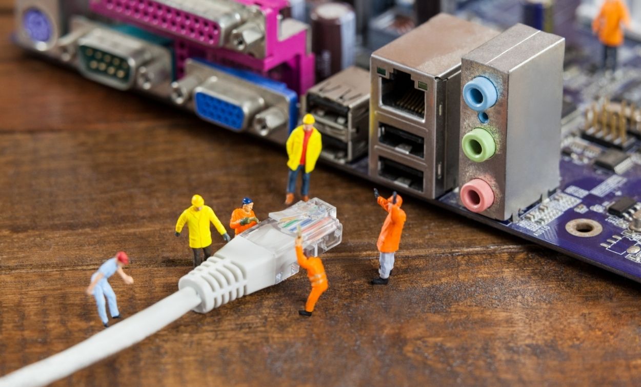 How to Get a Hardware and Network Engineer Job With No Experience?