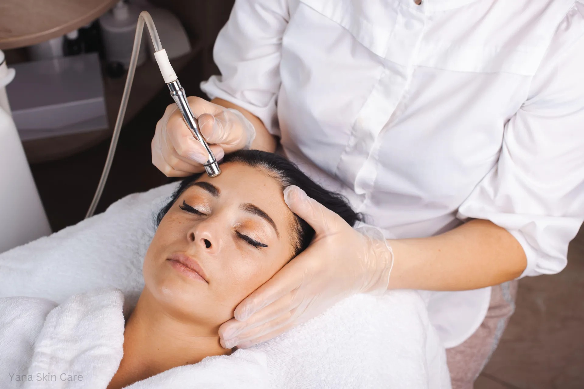 Microdermabrasion vs Microneedling: Which Skin Treatment Is Right for You?