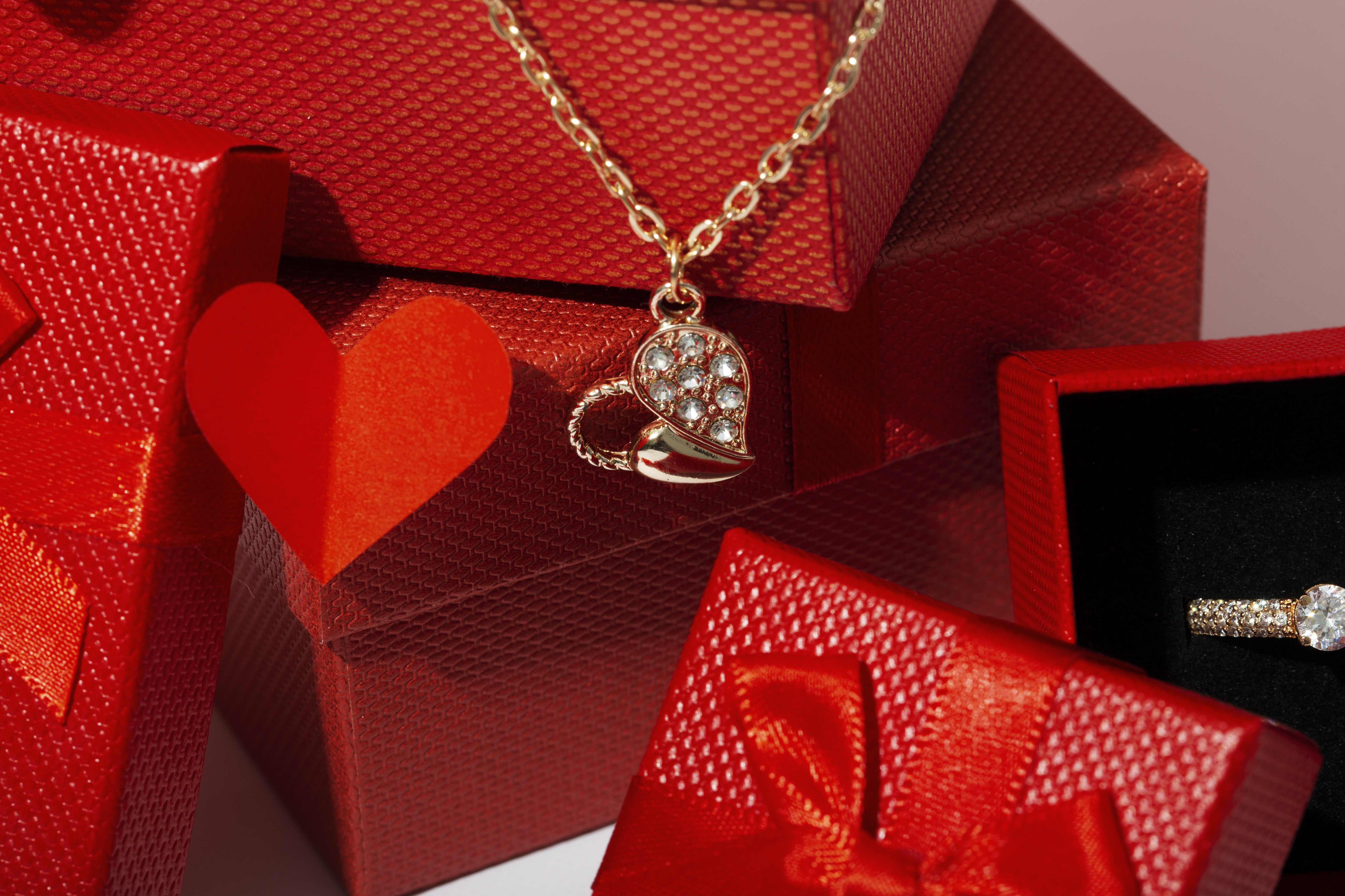 How to Celebrate Valentine’s Day Without Following Trends