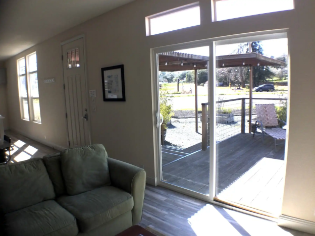 Small Living Spaces That Adapt to Changing Life Needs