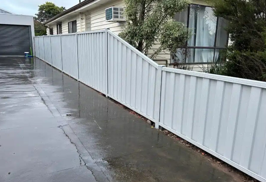 Colorbond Side Gate Built for Strength, Style & Security