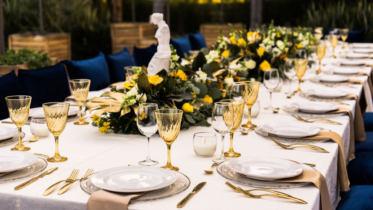 8 Reasons Cup Petal Cutlery Set Perfectly Upgrades Dining Style