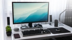 Advanced IT Rental, Service and Repair and Accessories to companies and individuals
