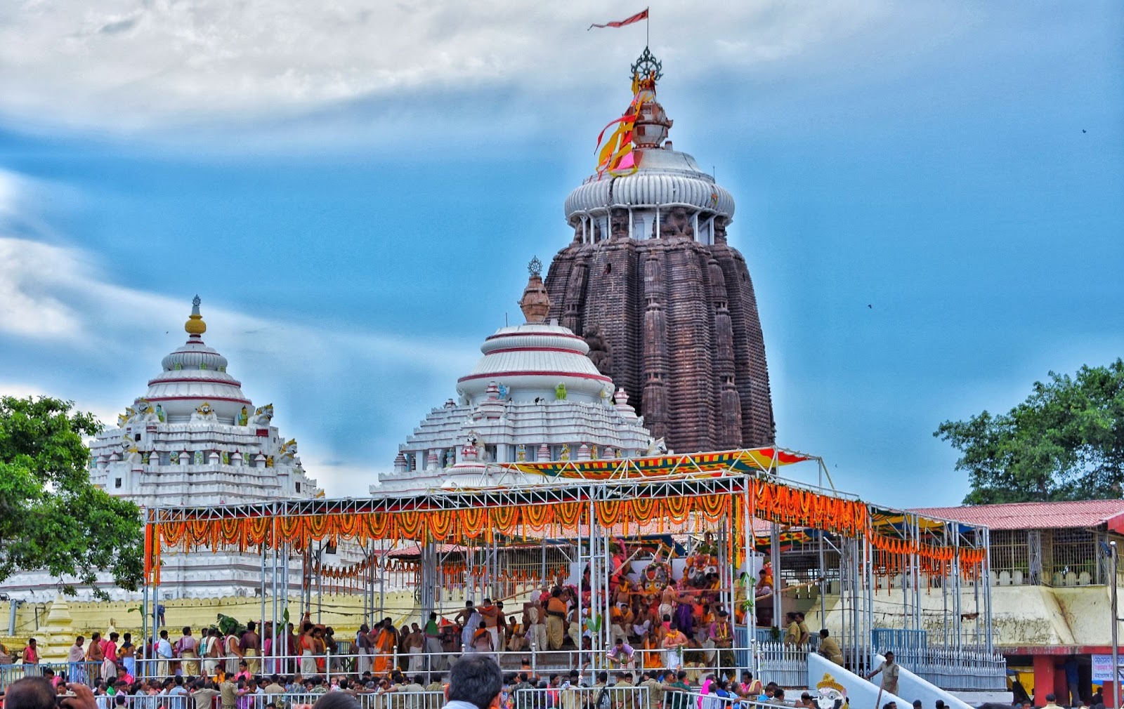 Best Odisha Tour Package: Jagannath Puri, Konark & Chilika