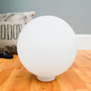 Modern Pole Lights for Garden: Style & Safety