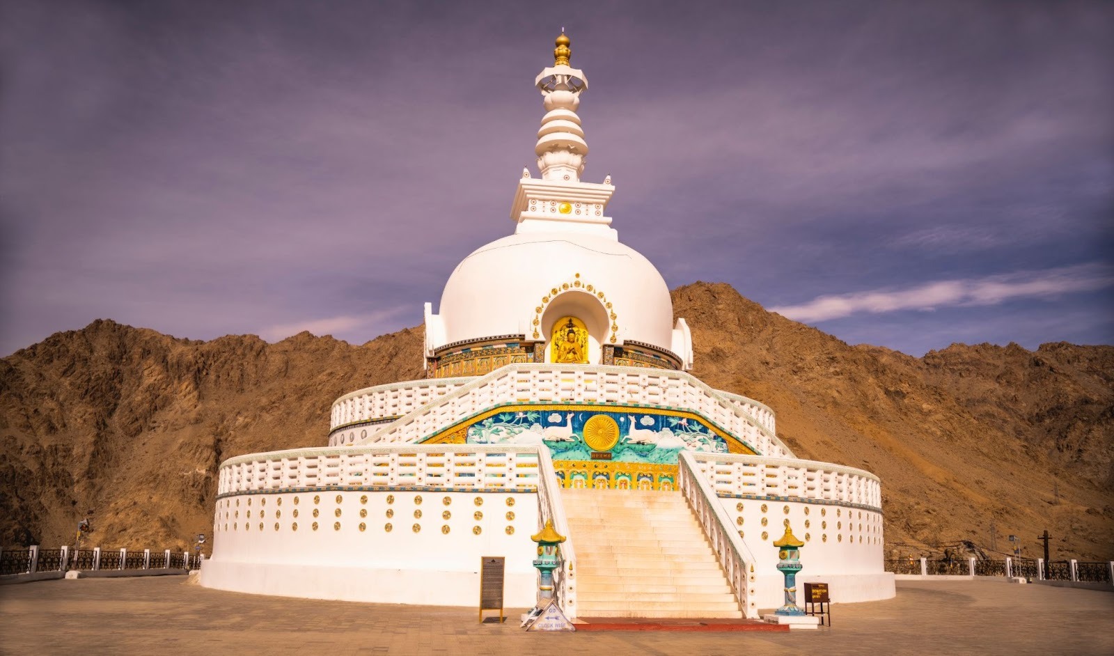 10 Places in Ladakh To Celebrate Love Infinity