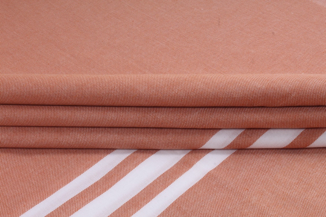 How Handloom Clothes Adapt Better to Indian Summers Than Blended Fabrics