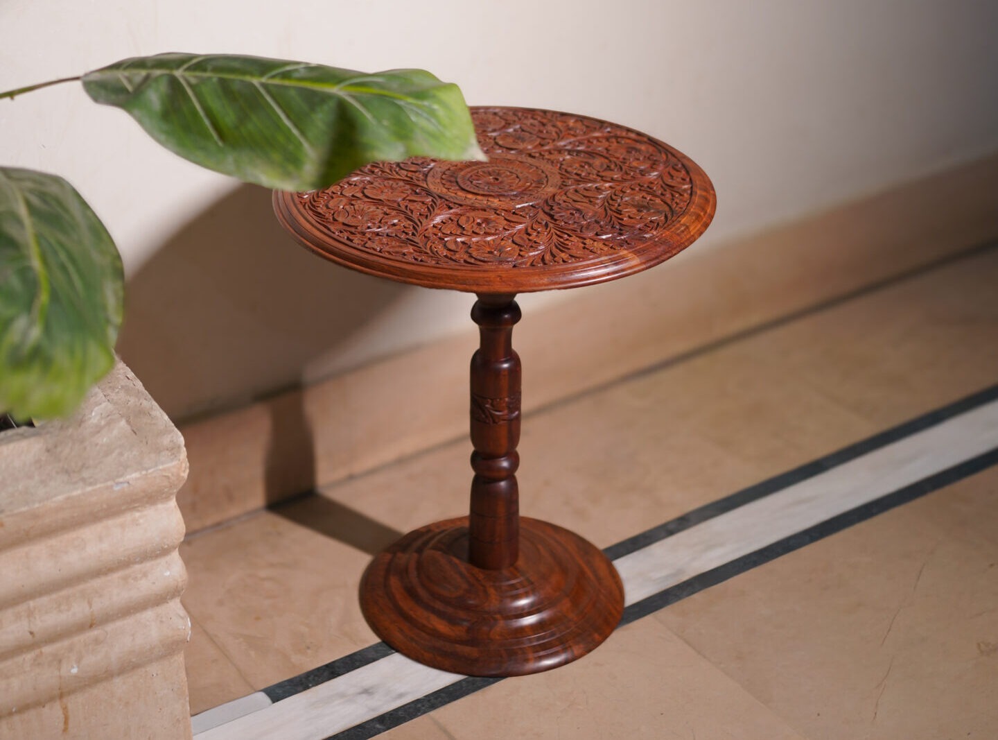 Best Wall Mounted Key Holder Designs for Minimalist Homes