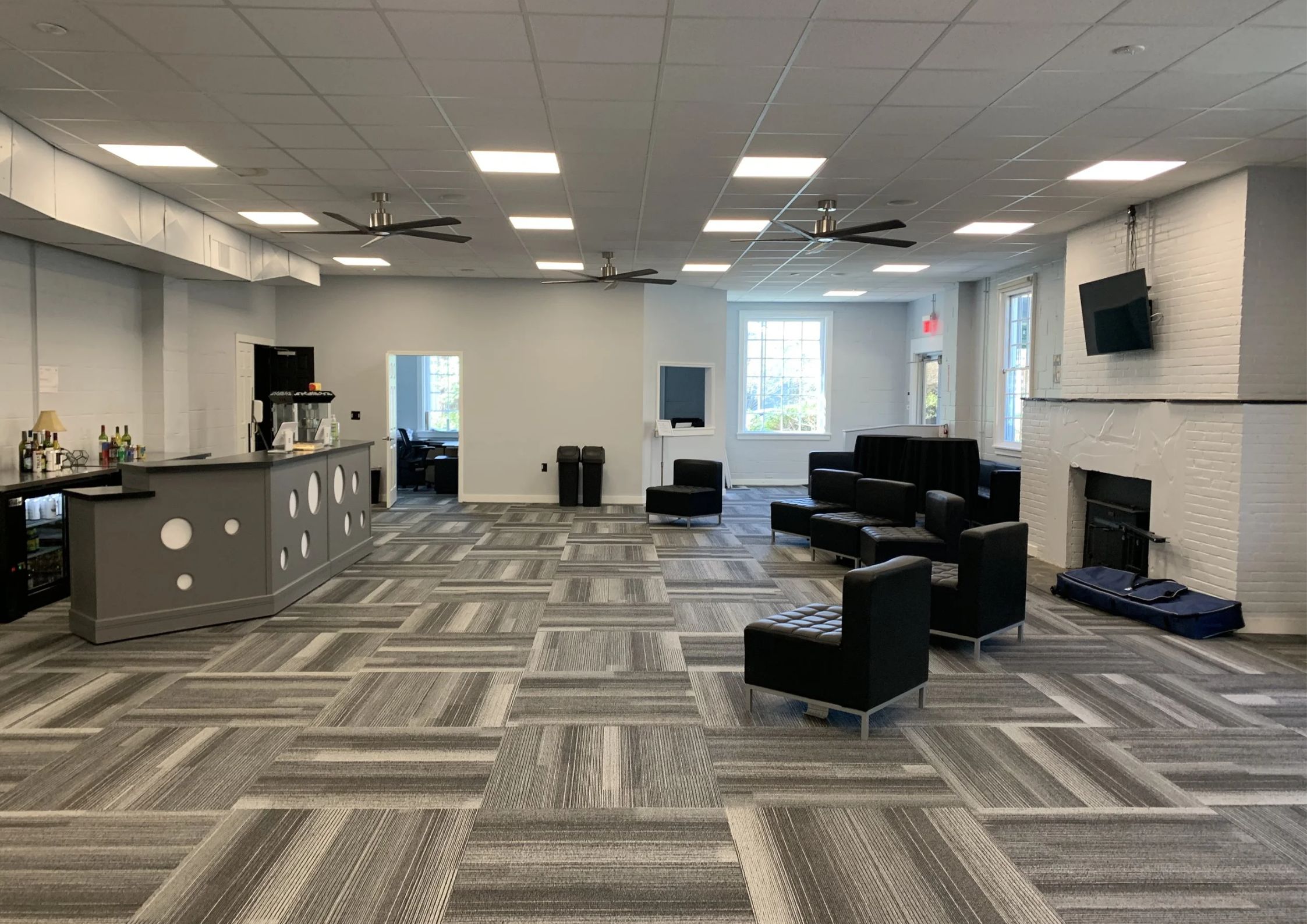 Commercial Cleaning Charlotte NC That Keeps Workplaces Spotless