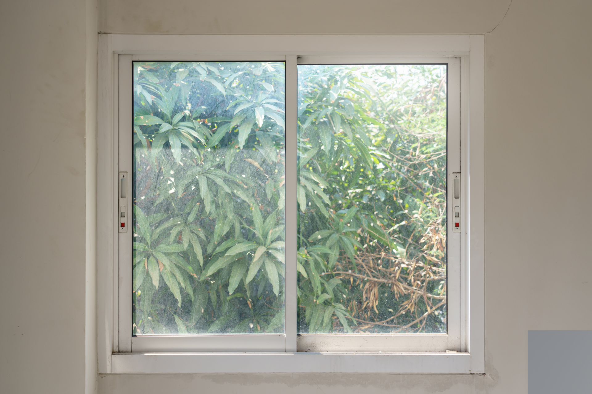 Is a Soundproof Sliding Window Worth It? Guide Vivacite