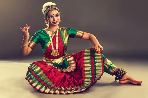 Learn the art of classical dance at Bharatnatyam classes in Dwarka Sector 12
