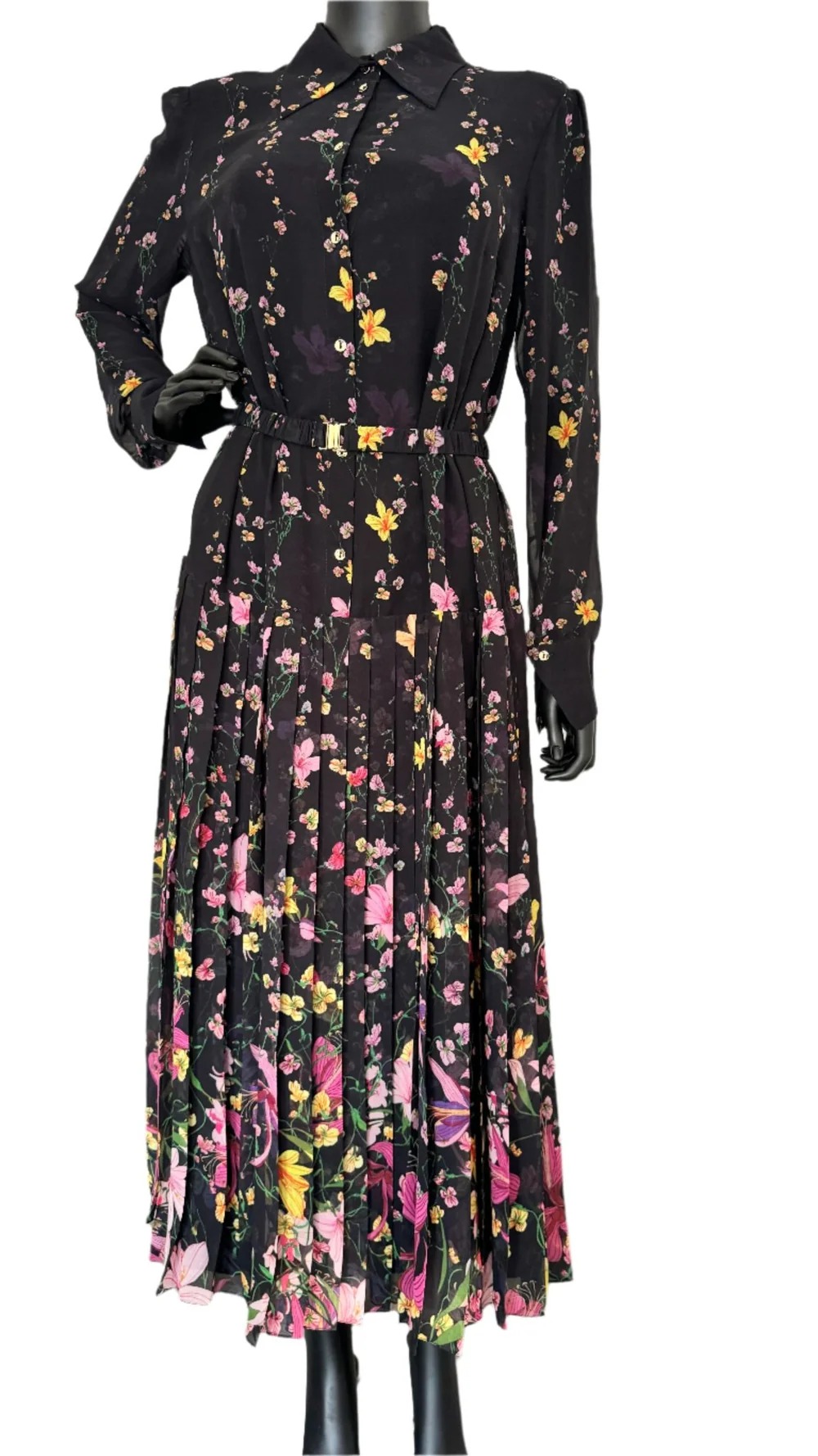 Why Midi Dresses Have Become a Staple in Professional Fashion