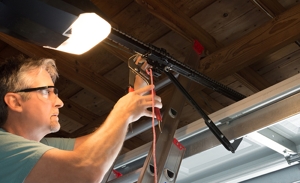 How To Choose the Best Garage Door Opener