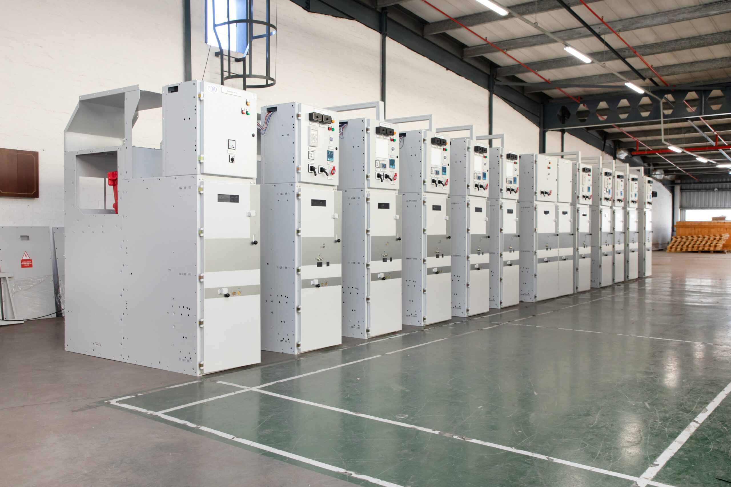 Key Benefits of Using Medium Voltage Switchboards in Industrial Power Systems