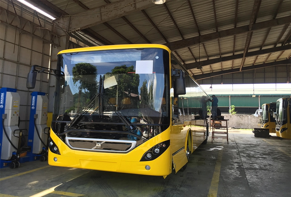 PAINT BOOTH/PAINT LINE IN COMMERCIAL VEHICLES & SEMIS