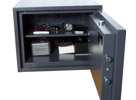 The Benefits of Installing a Home Safe in Your House